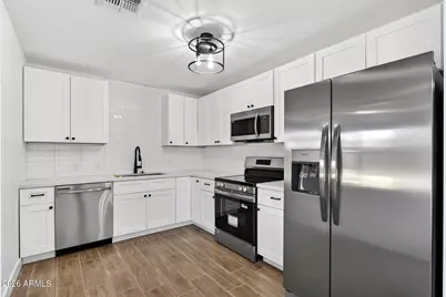 5011 W Flynn Lane, Glendale, AZ 85301 - Photo 8