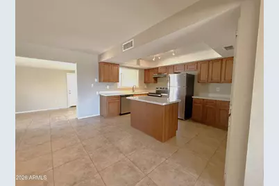 5902 W Highland Avenue, Phoenix, AZ 85033 - Photo 4