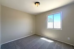 5902 W Highland Ave, Phoenix, AZ 85033 - Photo 12