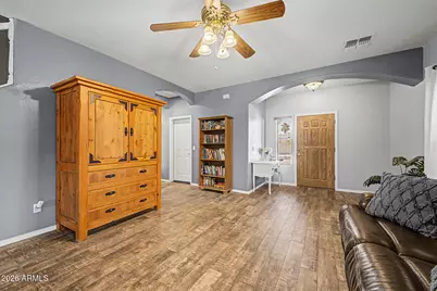 893 W Torrey Pines Boulevard, Casa Grande, AZ 85122 - Photo 6