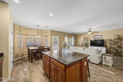 893 W Torrey Pines Boulevard, Casa Grande, AZ 85122 - Photo 12