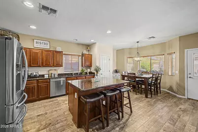 893 W Torrey Pines Boulevard, Casa Grande, AZ 85122 - Photo 10