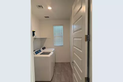1123 E Newland Drive, Chandler, AZ 85286 - Photo 8