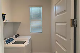 1123 E Newland Dr, Chandler, AZ 85286 - Photo 8