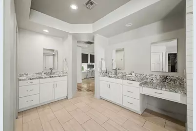 3414 N 44th Place, Phoenix, AZ 85018 - Photo 26