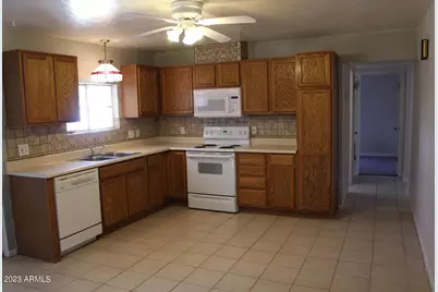 910 S Una Avenue, Tempe, AZ 85281 - Photo 8
