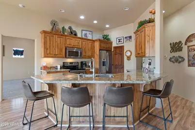 51921 N 461 Avenue, Wickenburg, AZ 85390 - Photo 8