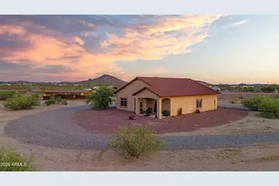 51921 N 461 Avenue, Wickenburg, AZ 85390 - Photo 1