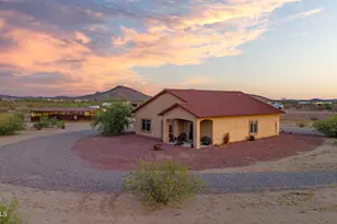 51921 N 461 Ave, Wickenburg, AZ 85390 - Photo 1