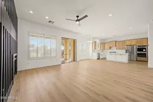2009 W Gloria Ln, Phoenix, AZ 85085 - Photo 10