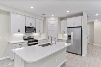 5844 E Covey Lane, Phoenix, AZ 85054 - Photo 8