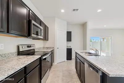 636 W Bunker Hill Street, Florence, AZ 85132 - Photo 2