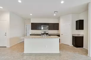 636 W Bunker Hl St, Florence, AZ 85132 - Photo 4