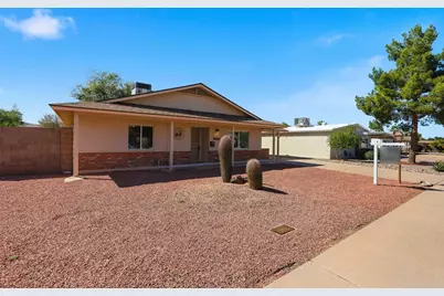 2331 E Betty Elyse Lane, Phoenix, AZ 85022 - Photo 2
