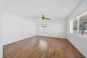 2331 E Betty Elyse Ln, Phoenix, AZ 85022 - Photo 4