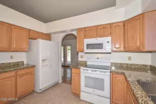 8758 W Bloomfield Rd, Peoria, AZ 85381 - Photo 12