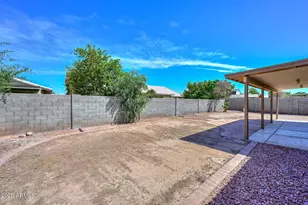 8758 W Bloomfield Rd, Peoria, AZ 85381 - Photo 34