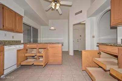 8758 W Bloomfield Road, Peoria, AZ 85381 - Photo 14