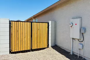12142 E Lupine Ln, Florence, AZ 85132 - Photo 2