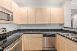 11640 N Tatum Blvd, Phoenix, AZ 85028 - Photo 10