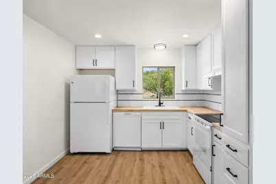 18290 S Niblick Drive, Peeples Valley, AZ 86332 - Photo 10