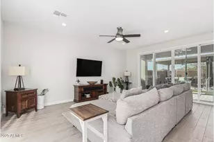 1906 E Robb Ln, Phoenix, AZ 85024 - Photo 4
