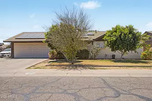 3701 W Echo Ln, Phoenix, AZ 85051 - Photo 2