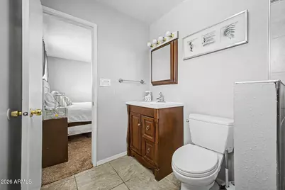 3701 W Echo Lane, Phoenix, AZ 85051 - Photo 14