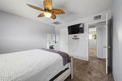 3701 W Echo Lane, Phoenix, AZ 85051 - Photo 12