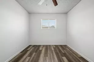 2209 S Granada Dr, Tempe, AZ 85282 - Photo 12