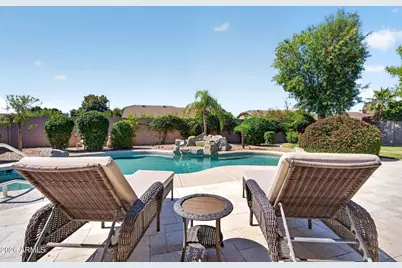 5257 E Michelle Drive, Scottsdale, AZ 85254 - Photo 2
