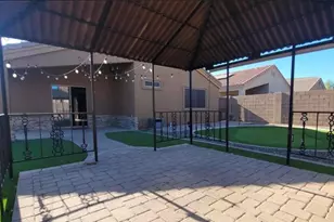 11930 W Camino Vivaz St, Sun City, AZ 85373 - Photo 6