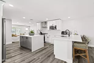 3840 E Mulberry Dr, Phoenix, AZ 85018 - Photo 8