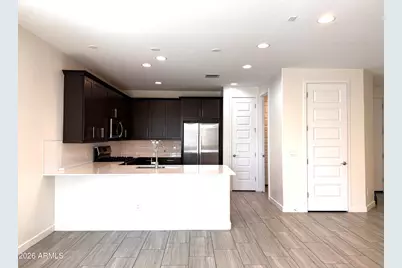 8913 W Palo Verde Drive, Glendale, AZ 85305 - Photo 2