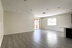 8913 W Palo Verde Dr, Glendale, AZ 85305 - Photo 6