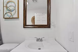 11207 N 17th Dr, Phoenix, AZ 85029 - Photo 32