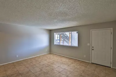 859 W Ray Road #Apt 3, Chandler, AZ 85225 - Photo 4