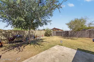 2221 N 51st Dr, Phoenix, AZ 85035 - Photo 26