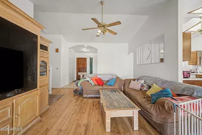 5641 E Greenway Street, Mesa, AZ 85205 - Photo 2