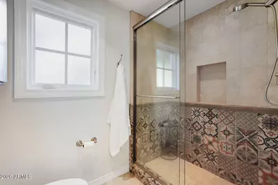 330 W Lawrence Road, Phoenix, AZ 85013 - Photo 20