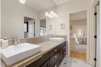 330 W Lawrence Road, Phoenix, AZ 85013 - Photo 16