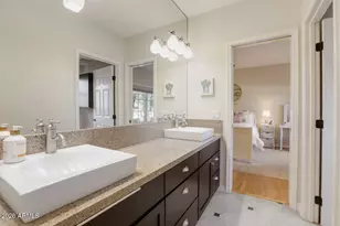 330 W Lawrence Rd, Phoenix, AZ 85013 - Photo 16
