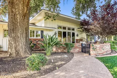330 W Lawrence Road, Phoenix, AZ 85013 - Photo 6