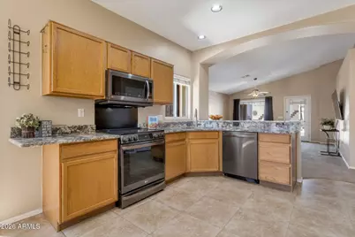 20266 N 82nd Lane, Peoria, AZ 85382 - Photo 6