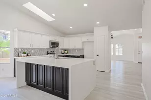 14677 N 90th Dr, Peoria, AZ 85381 - Photo 8