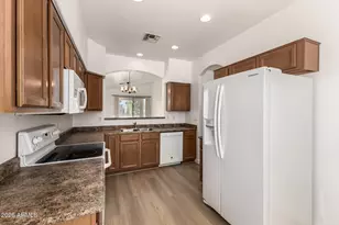 10224 S 182nd Ave, Goodyear, AZ 85338 - Photo 16