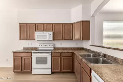 10224 S 182nd Avenue, Goodyear, AZ 85338 - Photo 14