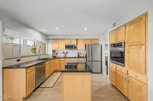 5105 N 83rd St, Scottsdale, AZ 85250 - Photo 12