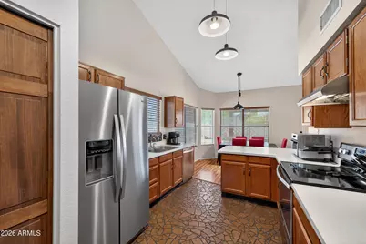 4437 W Topeka Drive, Glendale, AZ 85308 - Photo 10
