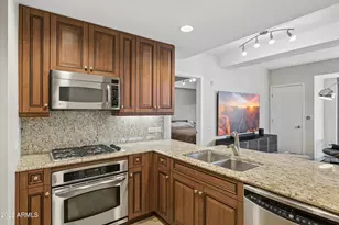 7157 E Rancho Vista Dr, Scottsdale, AZ 85251 - Photo 8